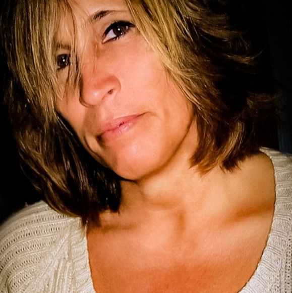 Meet your Posher, Sue - Picture 4 of 16